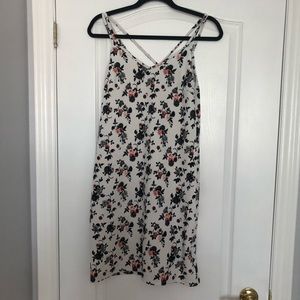 Floral fitted summer dress